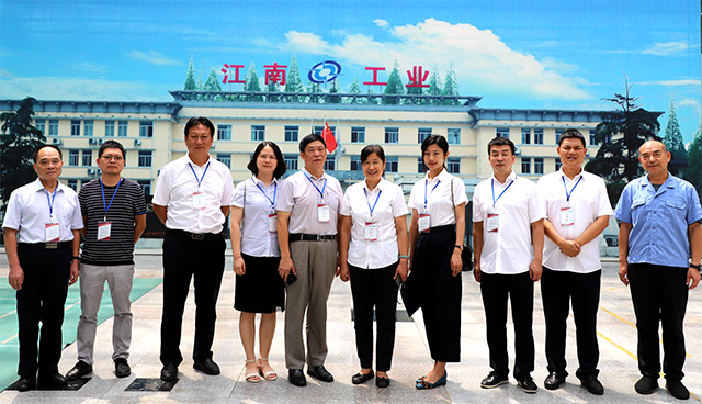 朱書記考察4 朱書記考察4